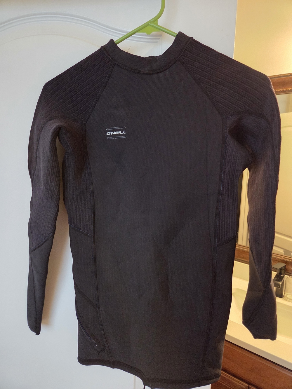 O'Neill Men’s Black Hyperfreak 1.5 MM Long Sleeve Wetsuit Top